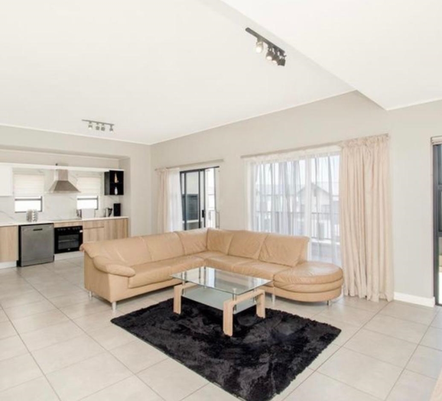 To Let 2 Bedroom Property for Rent in Waterfall Gauteng