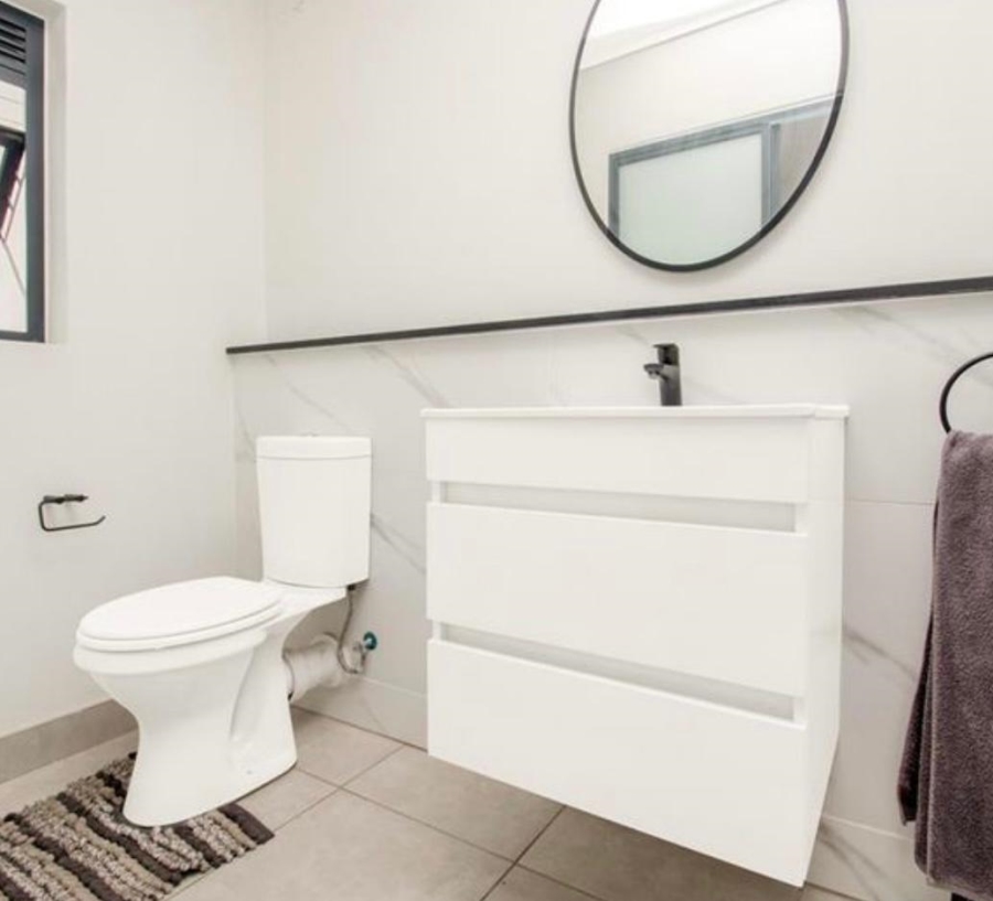 To Let 2 Bedroom Property for Rent in Waterfall Gauteng