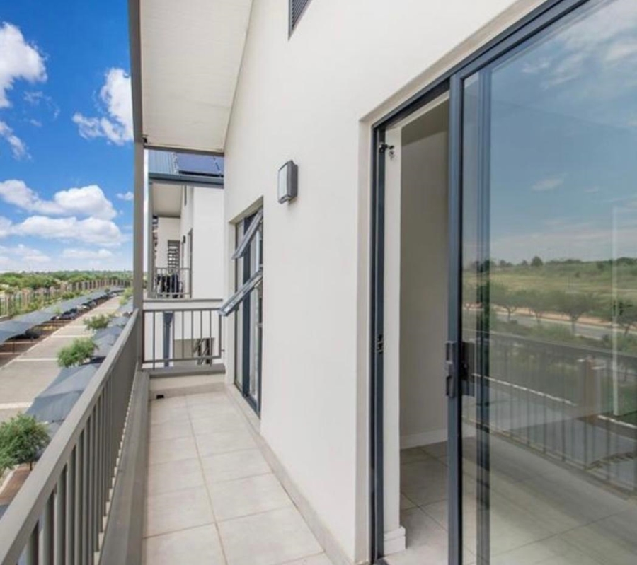 To Let 2 Bedroom Property for Rent in Waterfall Gauteng