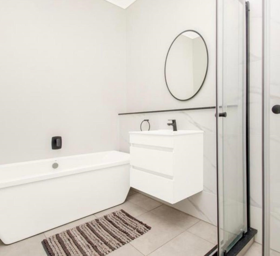 To Let 2 Bedroom Property for Rent in Waterfall Gauteng