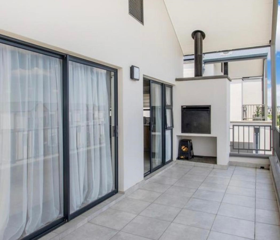 To Let 2 Bedroom Property for Rent in Waterfall Gauteng