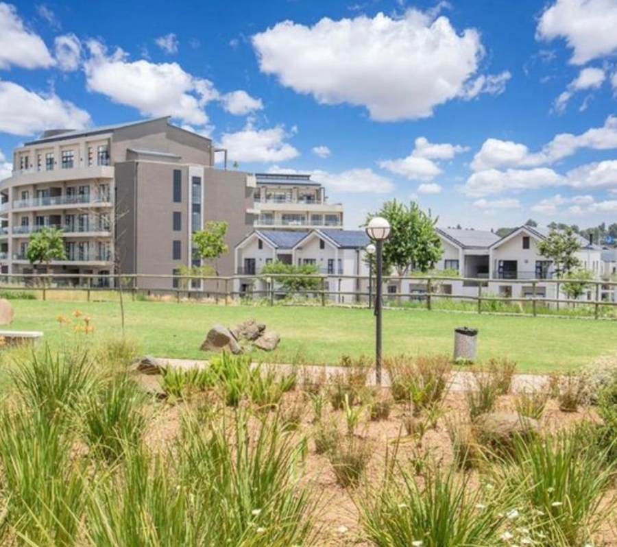 To Let 2 Bedroom Property for Rent in Waterfall Gauteng