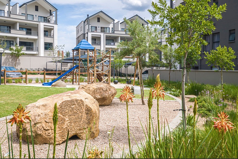 To Let 2 Bedroom Property for Rent in Waterfall Gauteng