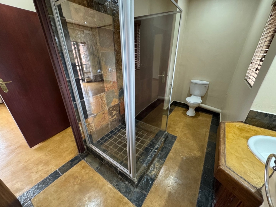 2 Bedroom Property for Sale in Glen Marais Gauteng
