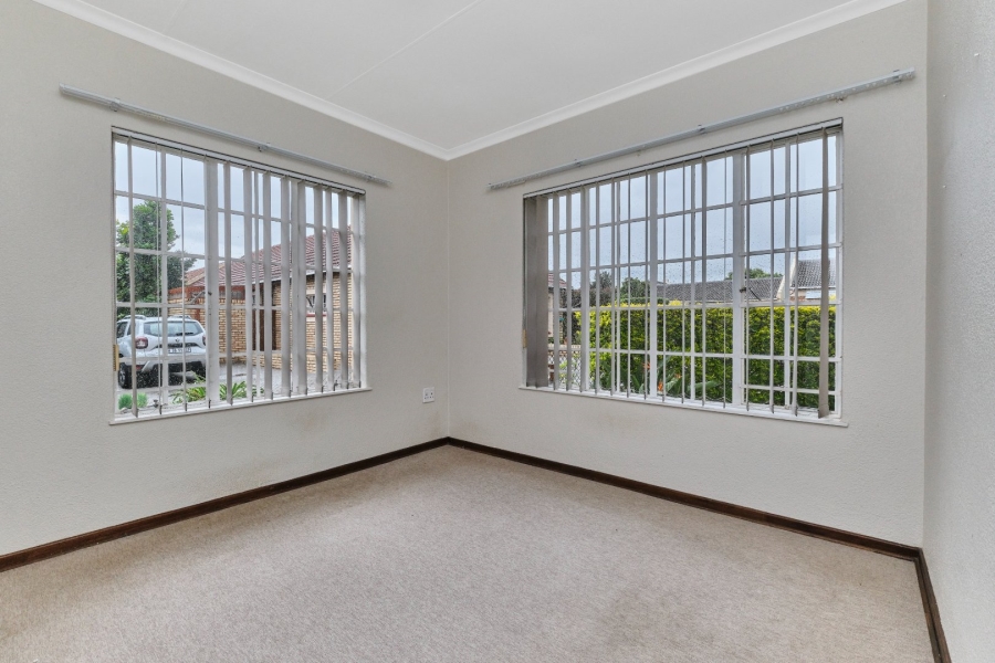 2 Bedroom Property for Sale in Wilgeheuwel Gauteng