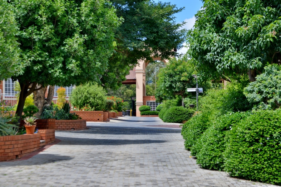 2 Bedroom Property for Sale in Wilgeheuwel Gauteng