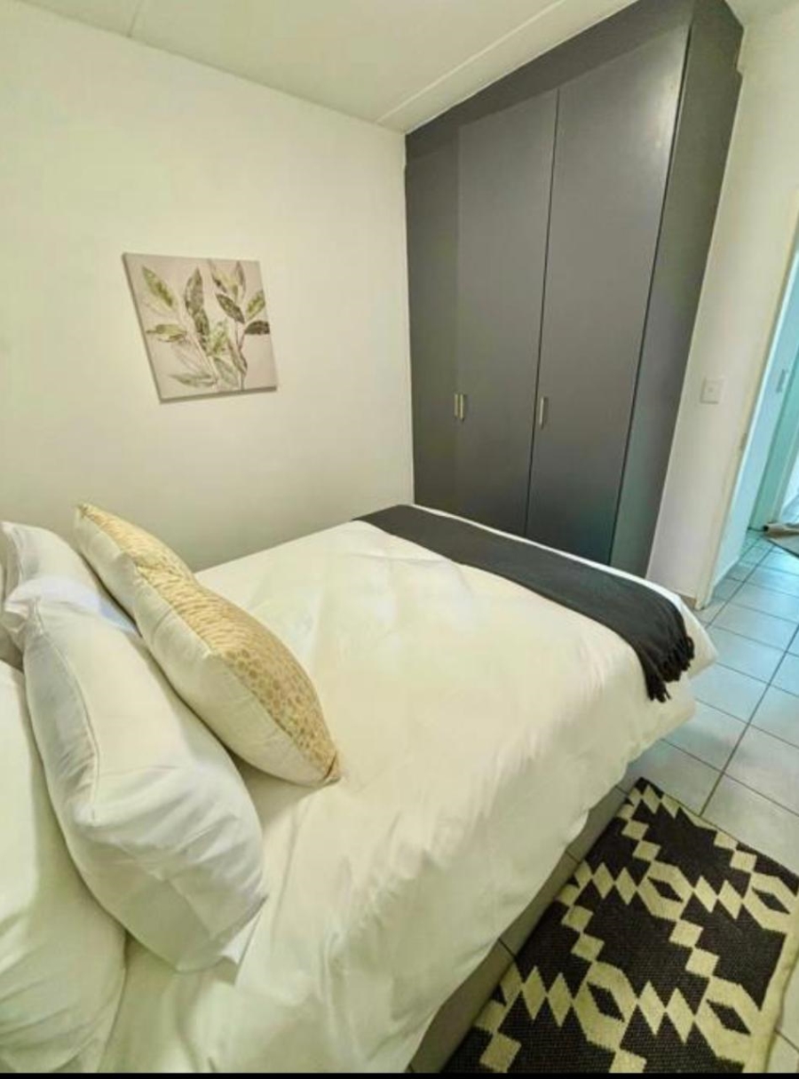 To Let 2 Bedroom Property for Rent in Vorna Valley Gauteng