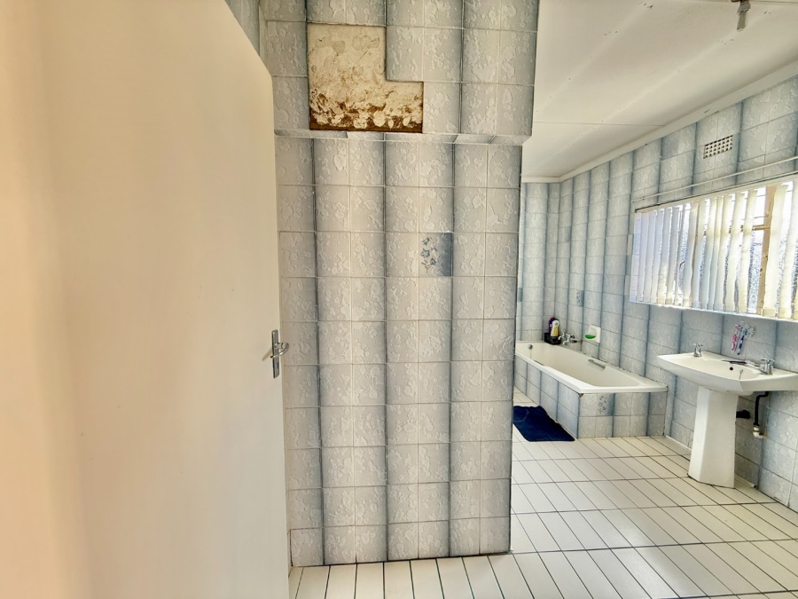 3 Bedroom Property for Sale in South Hills Gauteng