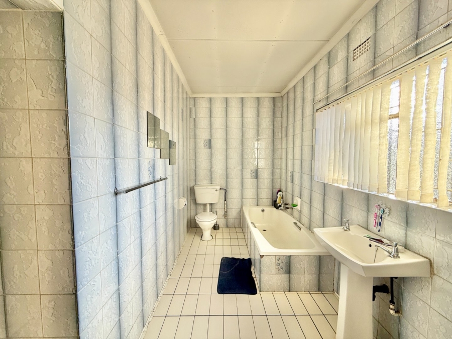 3 Bedroom Property for Sale in South Hills Gauteng