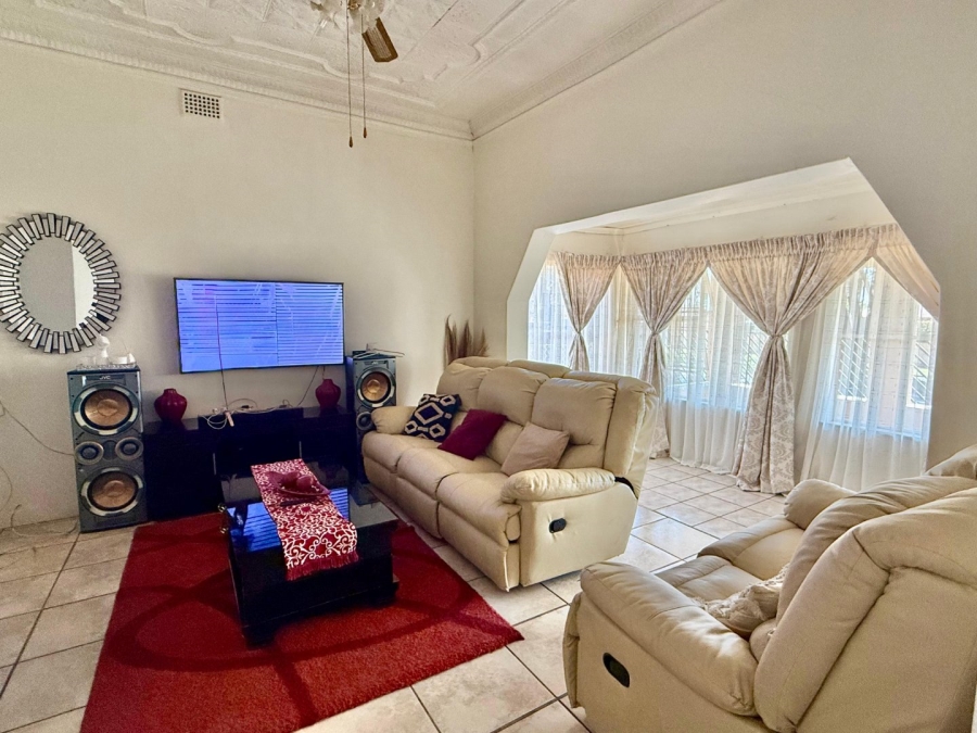 3 Bedroom Property for Sale in Kenilworth Gauteng