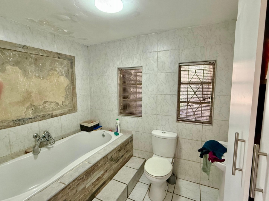 3 Bedroom Property for Sale in Kenilworth Gauteng