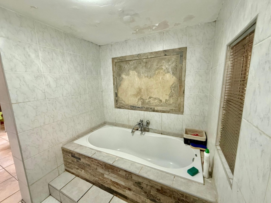 3 Bedroom Property for Sale in Kenilworth Gauteng