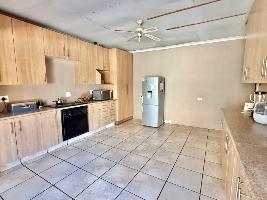 3 Bedroom Property for Sale in Kenilworth Gauteng
