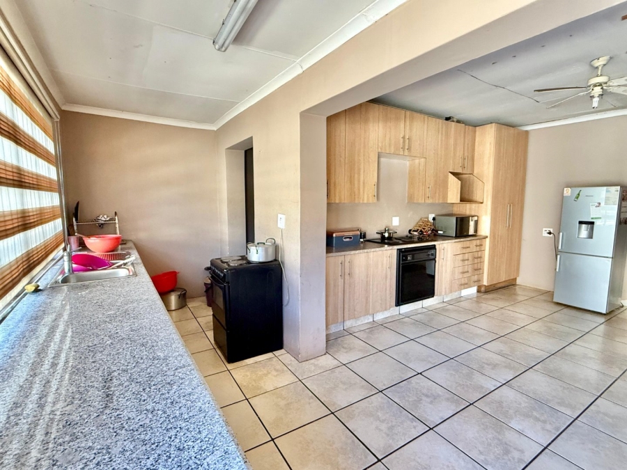 3 Bedroom Property for Sale in Kenilworth Gauteng