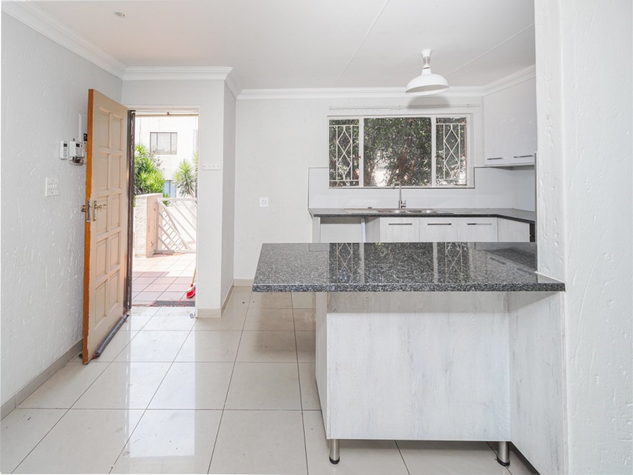 2 Bedroom Property for Sale in Weltevreden Park Gauteng