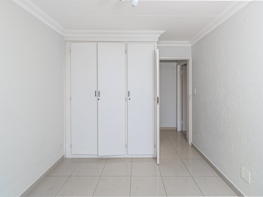 2 Bedroom Property for Sale in Weltevreden Park Gauteng