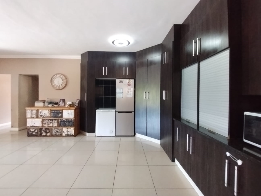 4 Bedroom Property for Sale in Fleurdal Gauteng