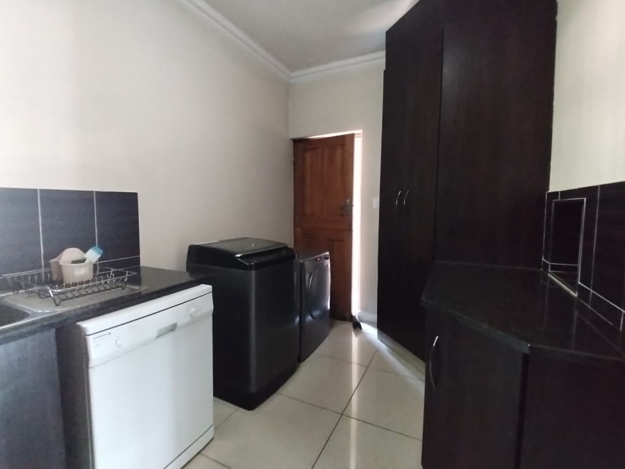 4 Bedroom Property for Sale in Fleurdal Gauteng