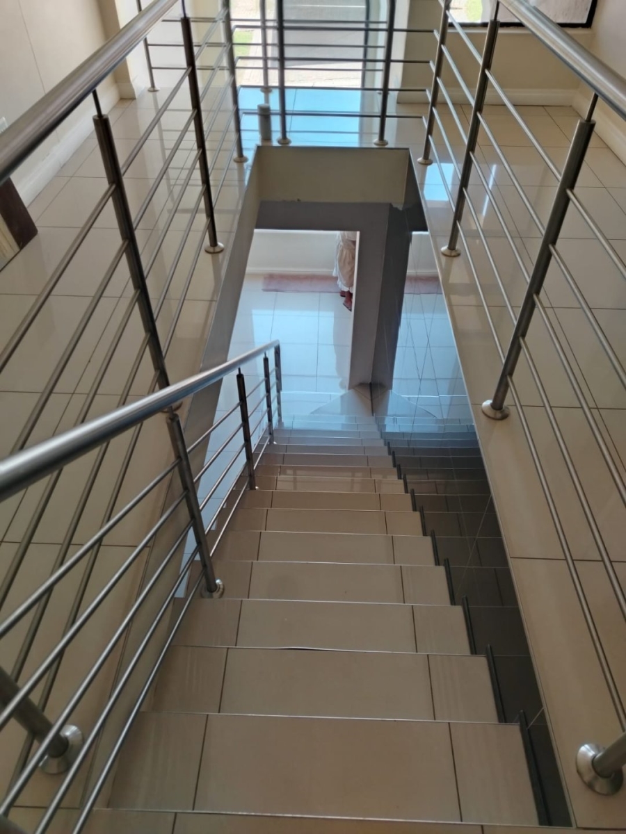 4 Bedroom Property for Sale in Fleurdal Gauteng