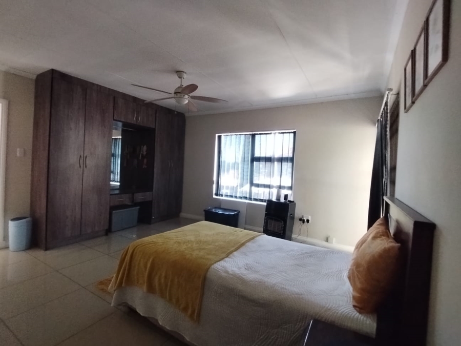 4 Bedroom Property for Sale in Fleurdal Gauteng