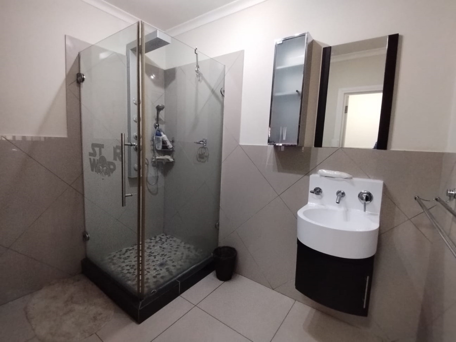 4 Bedroom Property for Sale in Fleurdal Gauteng