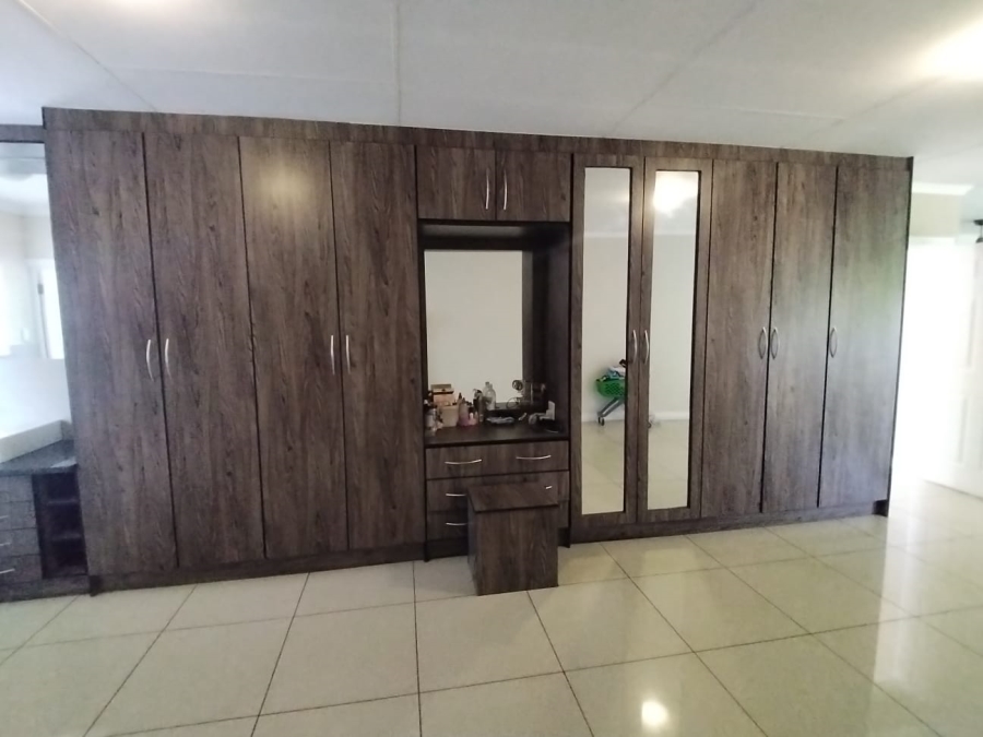 4 Bedroom Property for Sale in Fleurdal Gauteng