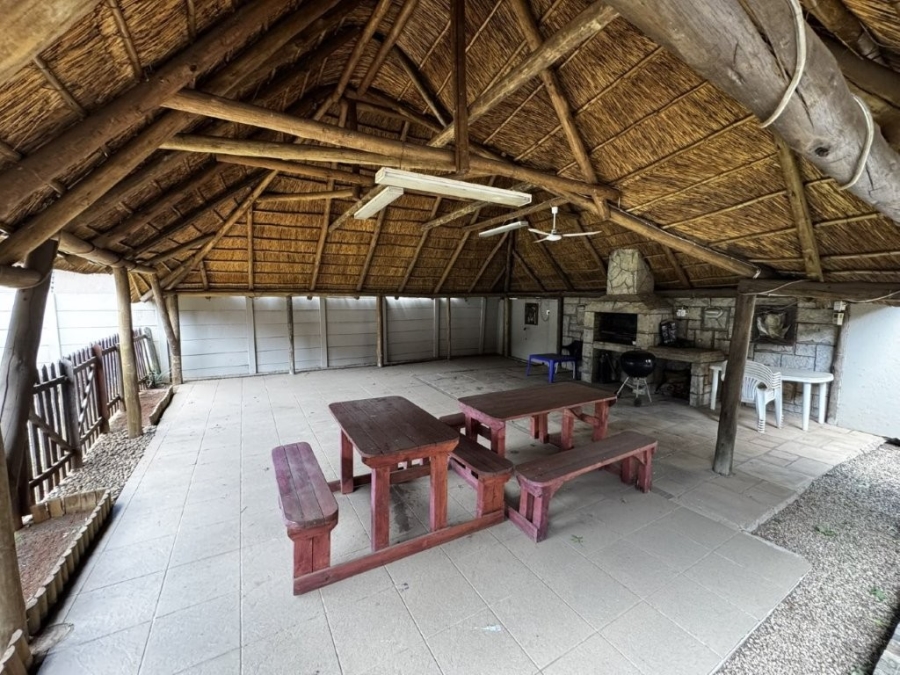 4 Bedroom Property for Sale in Birchleigh Gauteng