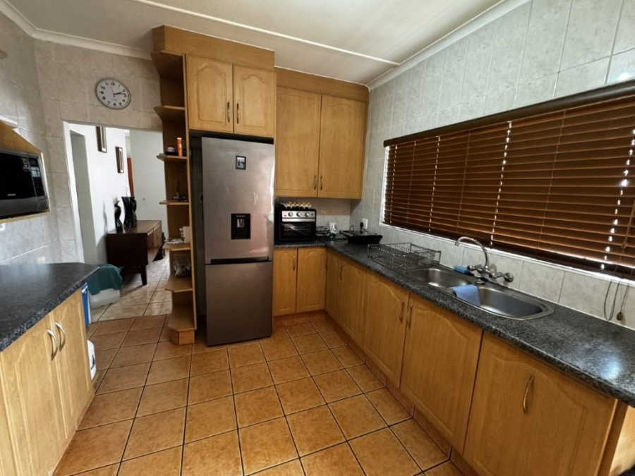 4 Bedroom Property for Sale in Birchleigh Gauteng