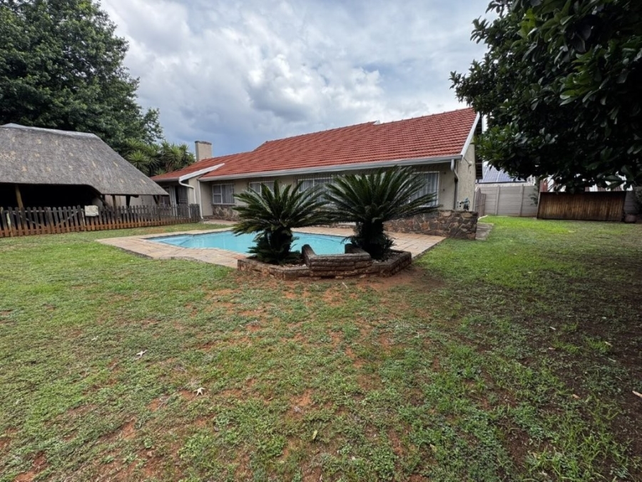 4 Bedroom Property for Sale in Birchleigh Gauteng
