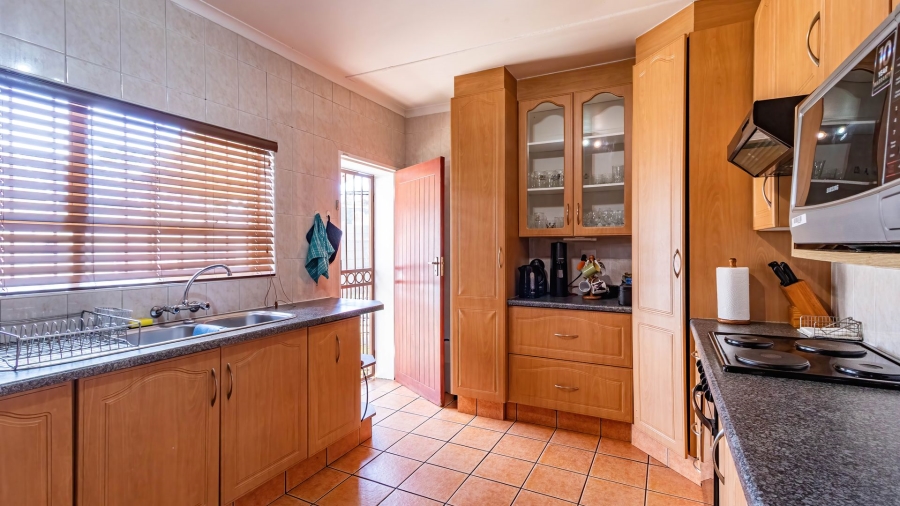 4 Bedroom Property for Sale in Birchleigh Gauteng