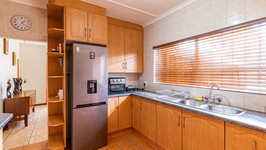 4 Bedroom Property for Sale in Birchleigh Gauteng