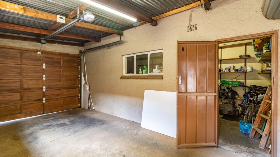 4 Bedroom Property for Sale in Birchleigh Gauteng