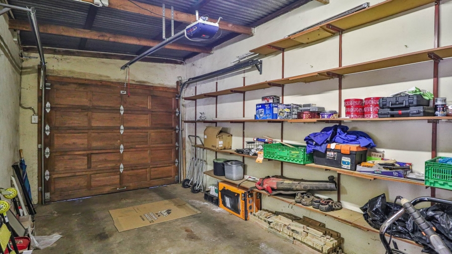 4 Bedroom Property for Sale in Birchleigh Gauteng