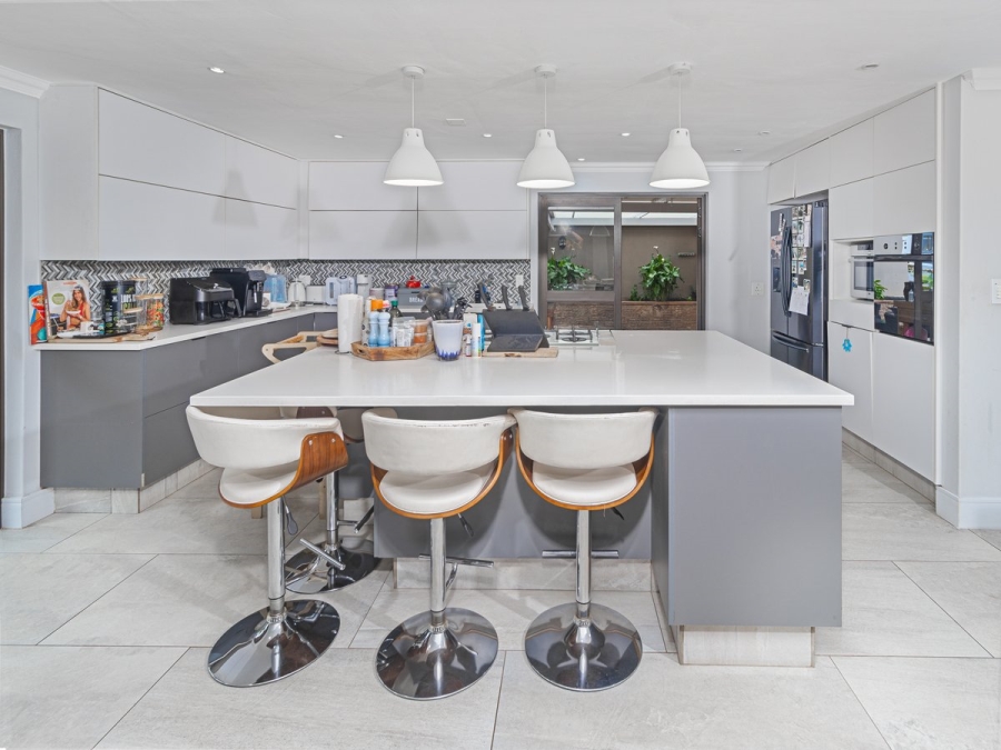 4 Bedroom Property for Sale in Blue Valley Golf Estate Gauteng