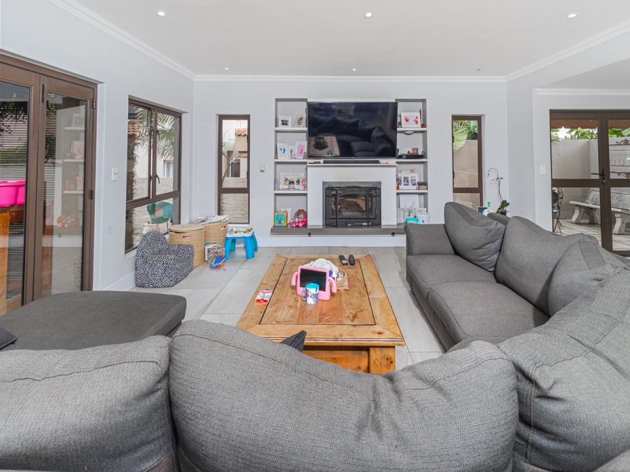 4 Bedroom Property for Sale in Blue Valley Golf Estate Gauteng