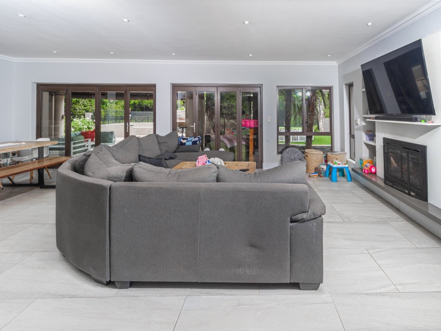 4 Bedroom Property for Sale in Blue Valley Golf Estate Gauteng