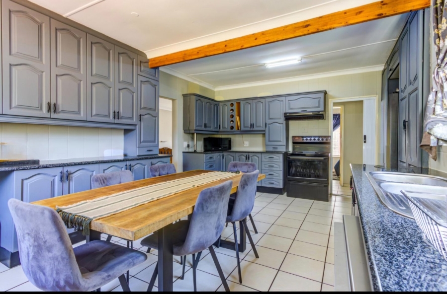 4 Bedroom Property for Sale in Allen Grove Gauteng