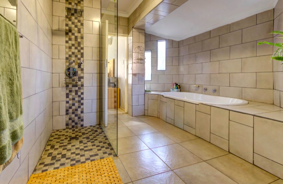 4 Bedroom Property for Sale in Allen Grove Gauteng