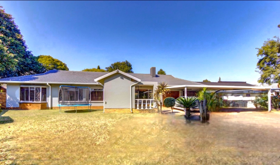 4 Bedroom Property for Sale in Allen Grove Gauteng