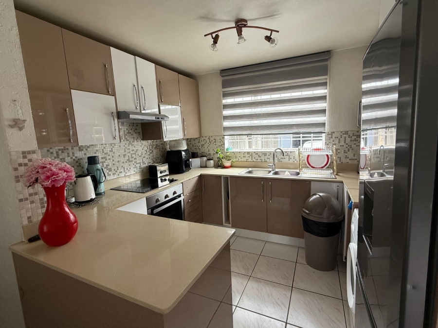 3 Bedroom Property for Sale in Roseacre Gauteng