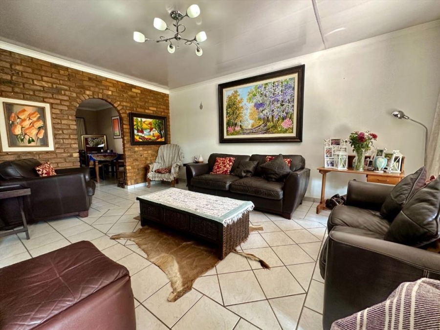 4 Bedroom Property for Sale in Allen Grove Gauteng