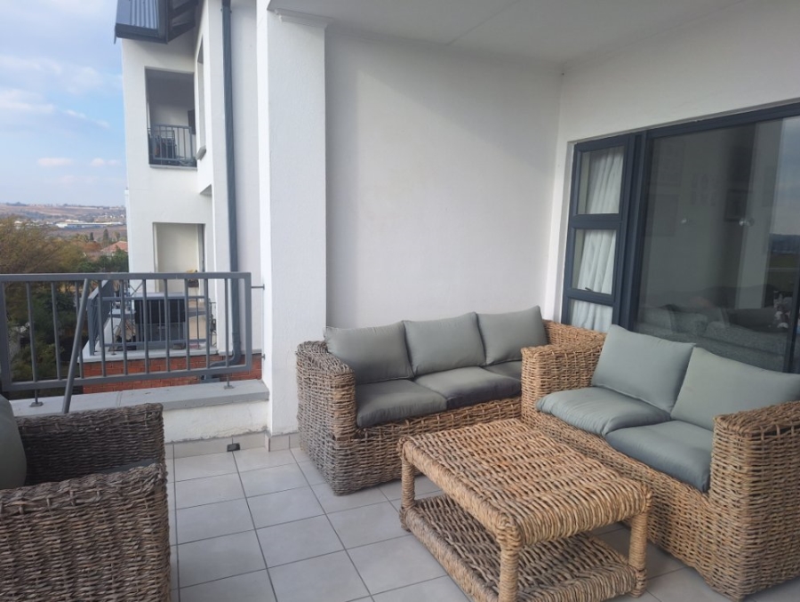 2 Bedroom Property for Sale in Greenstone Crest Gauteng