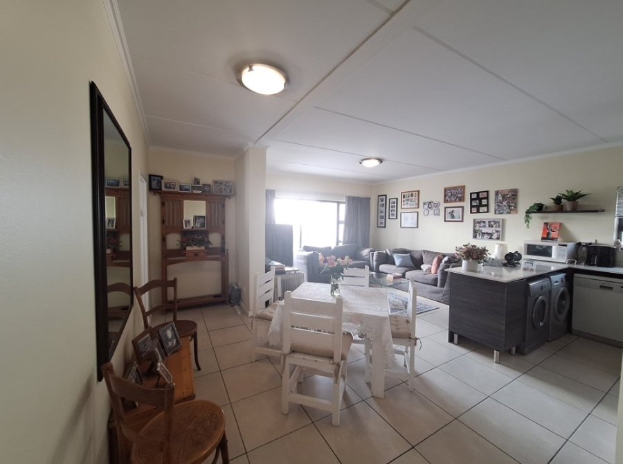 2 Bedroom Property for Sale in Greenstone Crest Gauteng
