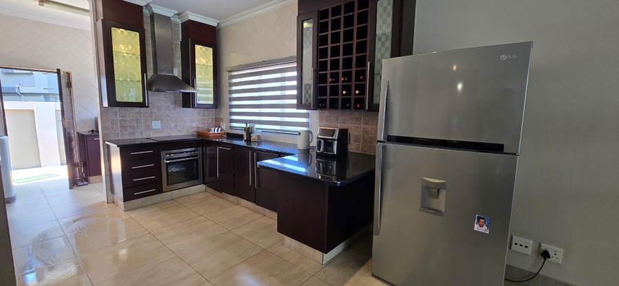 To Let 5 Bedroom Property for Rent in Aspen Hills Gauteng