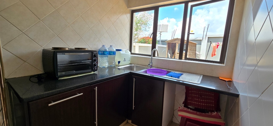 To Let 5 Bedroom Property for Rent in Aspen Hills Gauteng