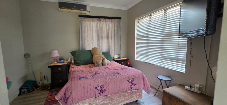 To Let 5 Bedroom Property for Rent in Aspen Hills Gauteng
