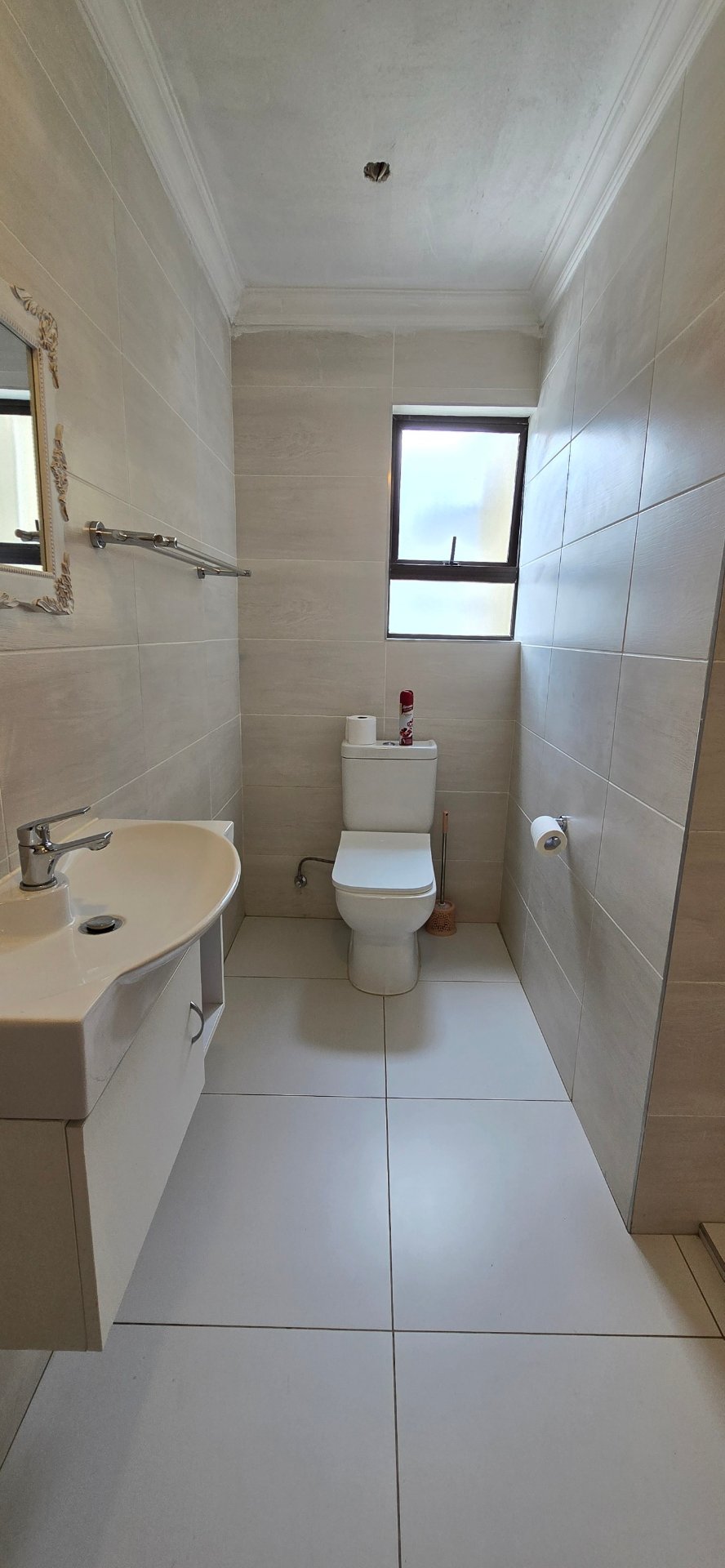 To Let 5 Bedroom Property for Rent in Aspen Hills Gauteng