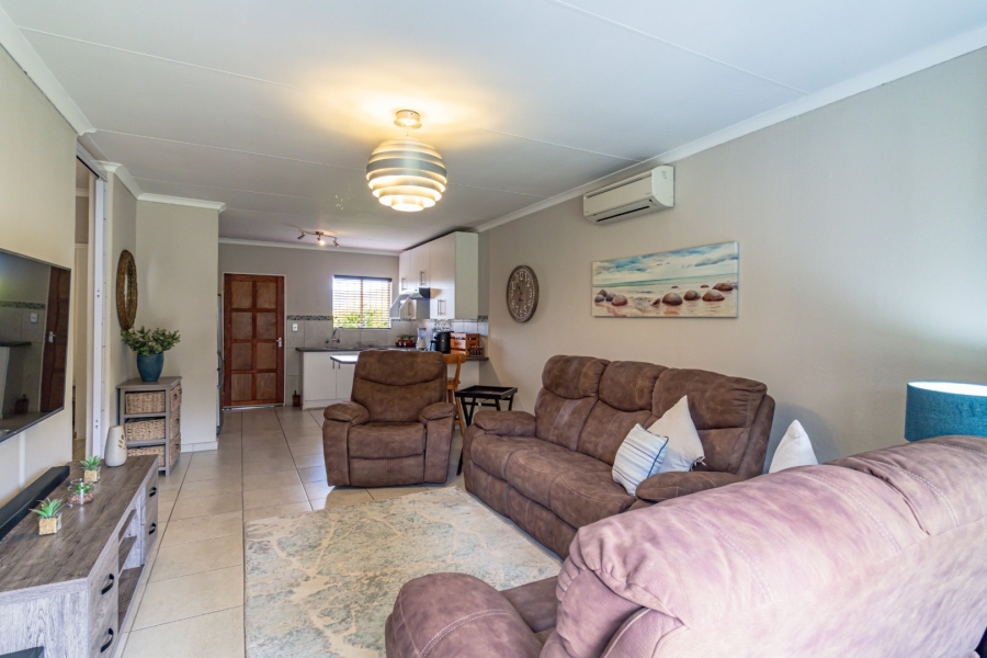 2 Bedroom Property for Sale in Wilgeheuwel Gauteng
