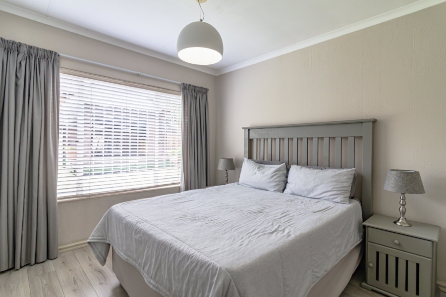 2 Bedroom Property for Sale in Wilgeheuwel Gauteng