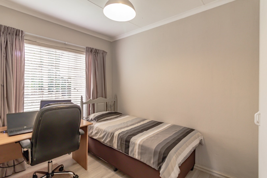 2 Bedroom Property for Sale in Wilgeheuwel Gauteng